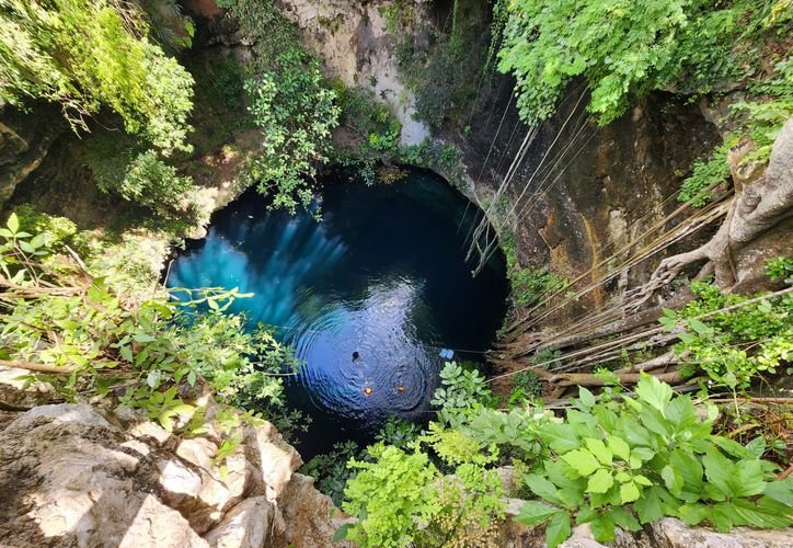 Cenote Uayma-Ha​